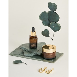 jewelry organizer, natural stone for jewelry display, jewelry display, gold jewelry display, retail display, craft fair jewelry display,