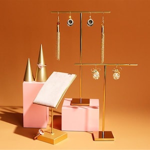 gold metal earring holder, earring stand, jewelry organizer, earring display, jewelry display, store display, metal display, XY724