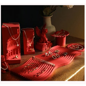 Red Plaster Jewelry Display Set: Necklace Holder & Organizer
