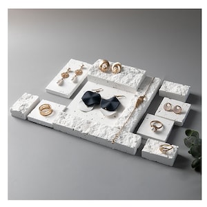 White elegant and unique rock soil for jewelry display, jewelry display, jewelry display, retail display, craft fair jewelry display, SJ331