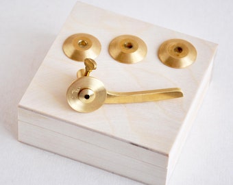 Brass Wheels – Set of 4 + brass grip - Bookbinding tools