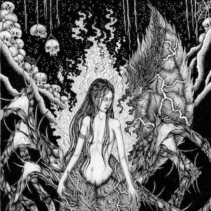 Puede incluir: Ilustración detallada en blanco y negro de una mujer con cabello largo, rodeada por una criatura monstruosa con forma de araña. La obra presenta calaveras, llamas y patrones intrincados, creando un tema de fantasía oscura.
