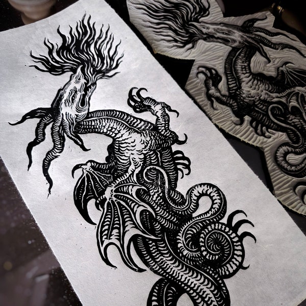 Linoldruck - "Der Drache" - handgedruckt mit schwarzer Tinte auf cremefarbenem Büttenpapier