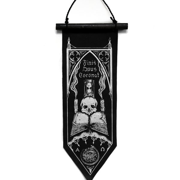 Wall banner "Finis Opus Coronat" - screen printed wall hanging - silver ink on black faux suede - ready to hang