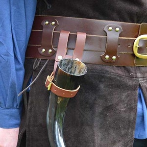 Porta corno con fibbia - Passante per cintura - Marrone - Vichinghi e festival