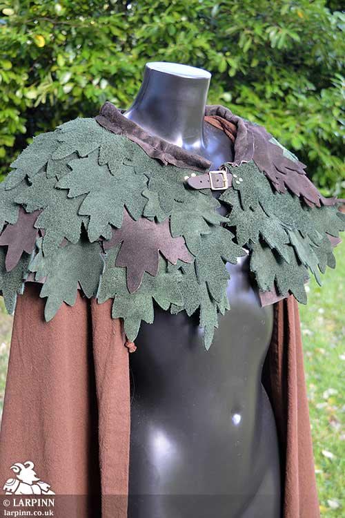 Elben Verde Foglia Spilla smaltata Spilla Protezione del Foresta Spilla per Cosplay Abbigliamento Festivo Hobbit Mantello Accessori Regalo