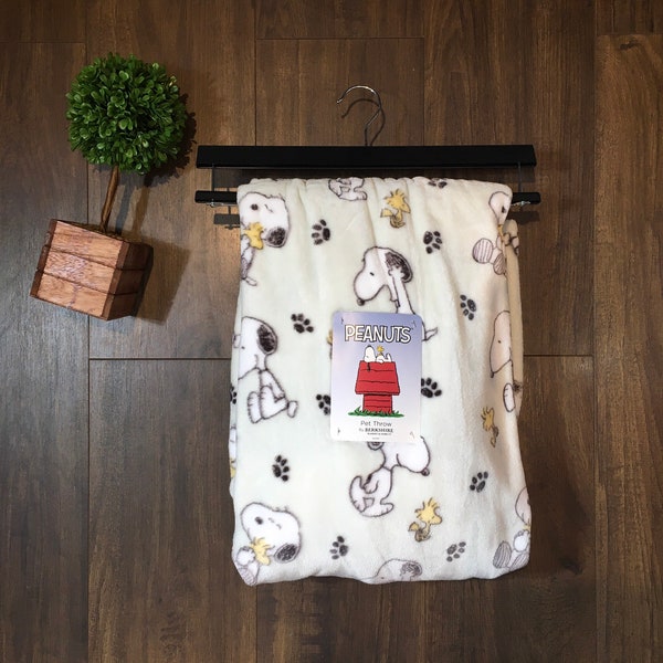 Berkshire Snoopy Blanket - Etsy