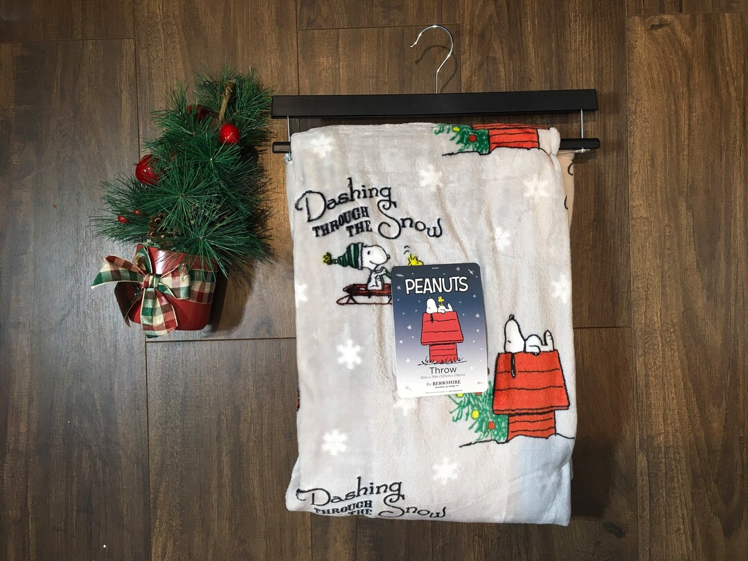 Snoopy blankets & throws hotsell