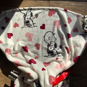 Berkshire Peanuts SNOOPY Soft “Snoopy Hug Charlie” Plush Throw Collection- Valentine Edition.
