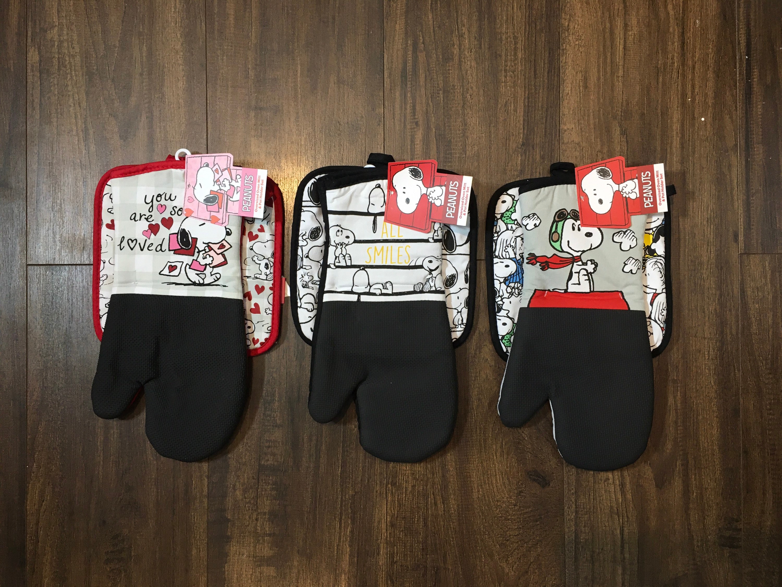 Bernedoodle Oven Mitts and Pot Holder Set, Explore a Variety of Person