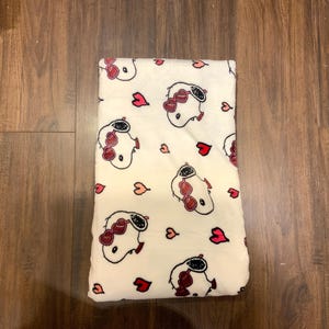 Collezione di coperte decorative morbide per la casa Berkshire Peanuts SNOOPY &quot;Heart Eyes XOXO&quot;