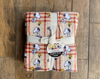 Peanuts Snoopy and Woodstock Plaid Blanket - Full-Queen-King
