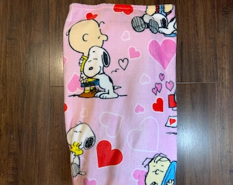 Peanuts SNOOPY “LOVE U XOXO” Soft 50x70in Home Decorative Throw Blanket Collection- Valentine
