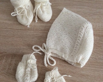 Ensemble bébé, coffret naissance, chaussons bébé, bonnet bébé, moufles bébé, pure laine (100% Mérinos), tricoté à la main, kit naissance