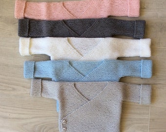 Newborn baby cardigan, wrap-style cardigan in 100% pure merino wool, crossover cardigan, layette, baby vest, hand-knitted, ready to ship