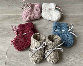 Baby slippers in pure 100% merino wool with Liberty laces, 0/3 months, booties, hand-knitted slippers