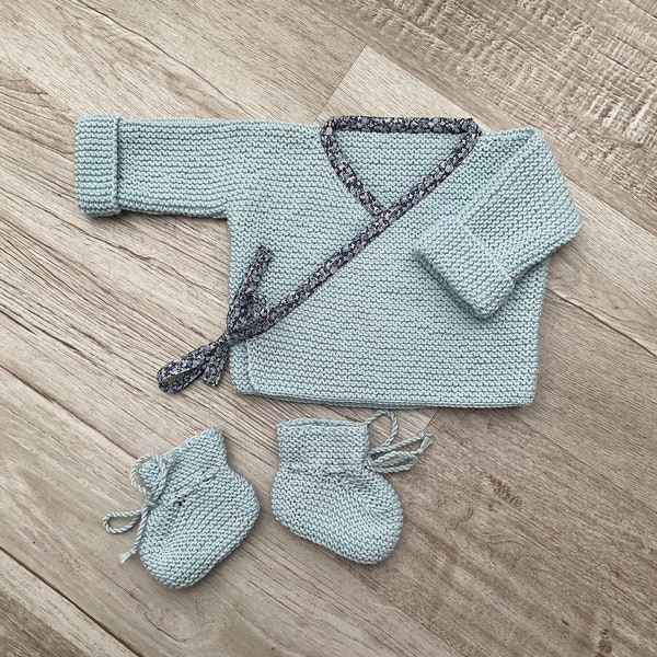 Baby set, baby birth outfit, pure wool (100% Merino), hand knitted, baby bra, baby slippers, baby outfit, liberty