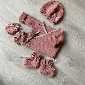 Baby set, newborn girl outfit, pure wool (100% Merino), hand knitted, baby vest, baby hat, baby booties, baby outfit