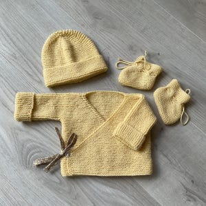 Baby set, newborn outfit, pure wool (100% Merino), hand knitted, baby vest, baby hat, baby booties, baby outfit