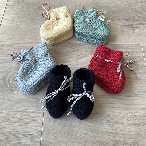 Chaussons bébé en pure laine 100% mérinos avec lacets en Liberty, 0/3 mois, bottons, chaussons  tricotés à la main