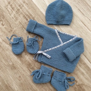 Baby set, newborn outfit, pure wool (100% Merino), hand knitted, baby vest, baby hat, baby booties, baby outfit
