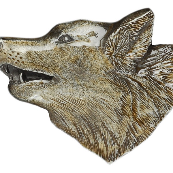 Howling Wolf Head Belt Buckle in Presentation Box