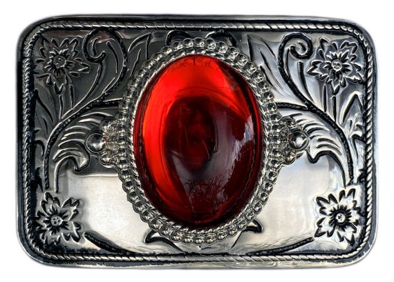 Western Belt Buckle With Red Glass Centre in Presentation 