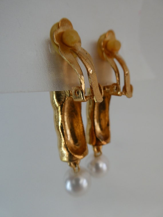 Boucles D'oreilles Doré Signées BICHE De BERE - Grandes Puces - Occasion Très Bon état