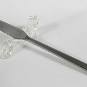 Transparent bakelite knife holder
