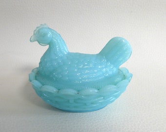 Pretty sugar bowl in turquoise Opaline 1950