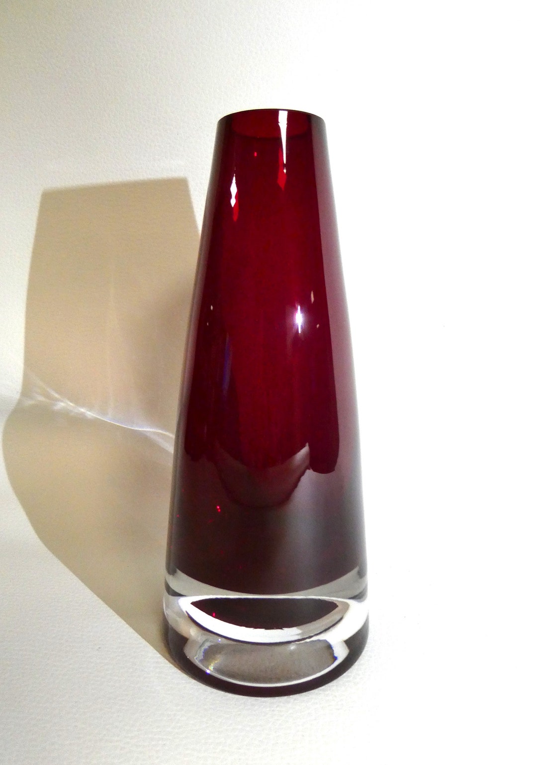 Magnificent Dark Red Ruby Crystal Vase From the Great Brand DARTINGTON