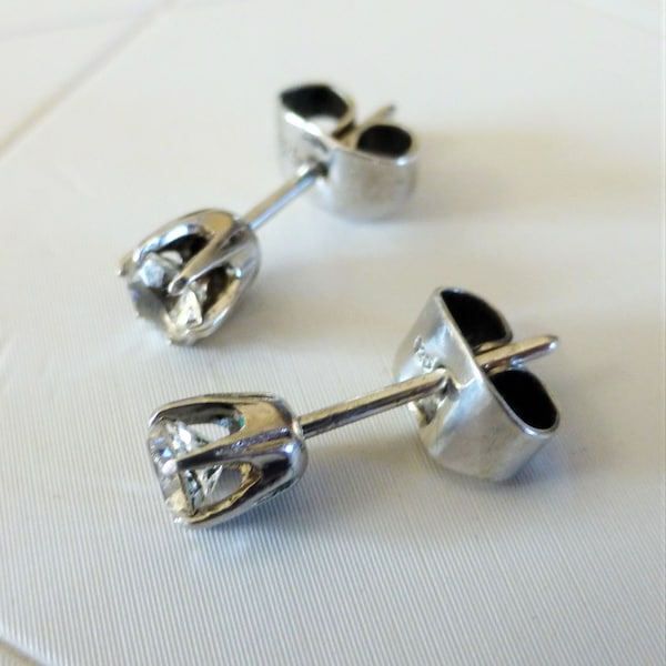 Boucles d'oreille en argent massif 925 et quartz naturel