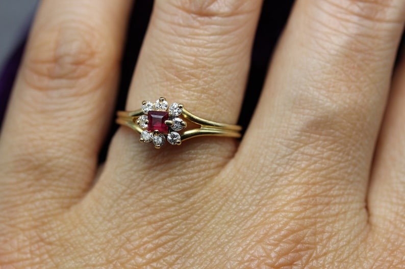 Wedding Ring Fine Jewelry R0525 Vintage Genuine Ruby /& Diamond Cluster 14k Gold Engagement Ring Size 5 14 Vintage Ring