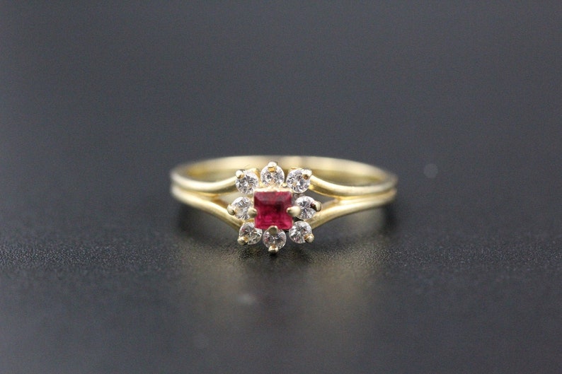 Wedding Ring Fine Jewelry R0525 Vintage Genuine Ruby /& Diamond Cluster 14k Gold Engagement Ring Size 5 14 Vintage Ring