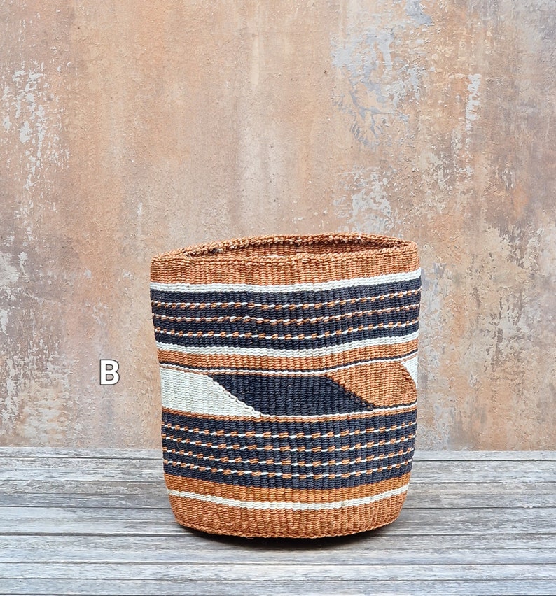 TAMADUNI: 9W x 9H Geometric fine weave sisal basket image 3