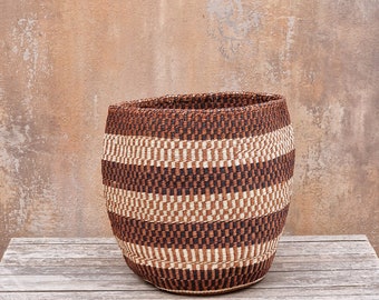 KALAMU: 11"W x 11"H Earthy patterned sisal basket /Planter basket/ Storage basket