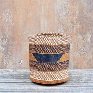 TAMADUNI: 9W x 9H Geometric fine weave sisal basket image 10