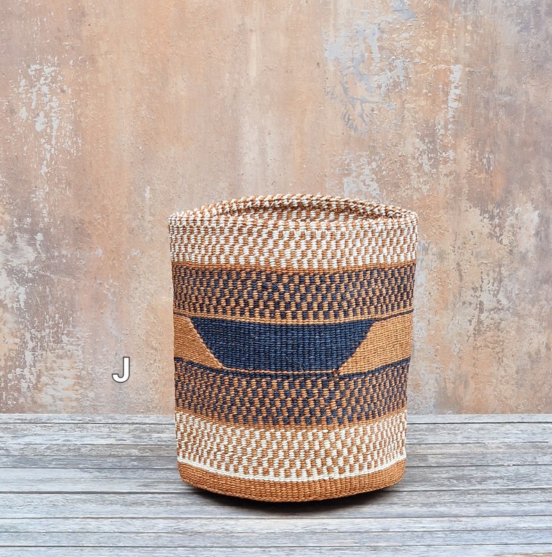 TAMADUNI: 9W x 9H Geometric fine weave sisal basket image 10