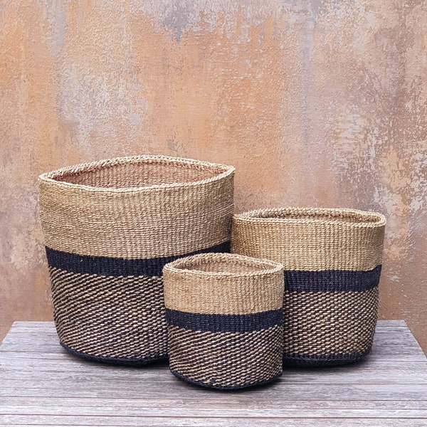 TAYARI: Black and tan patterned sisal baskets