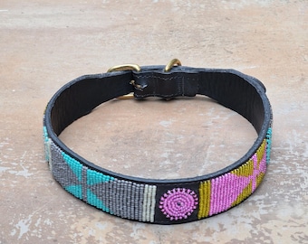 19 "- 22" (1,5" Breite) Massai Perlen Leder Hundehalsband, handgefertigtes afrikanisches Haustierhalsband