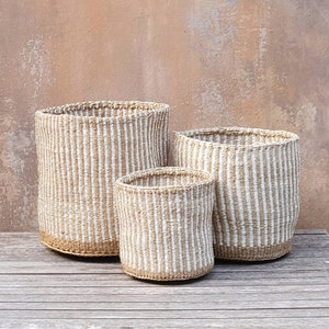 BAHATI: Natural vertical stripe sisal basket