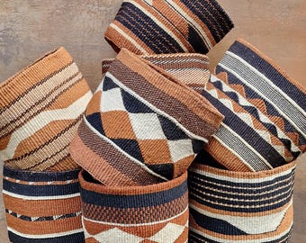 TAMADUNI: geometrische fijngeweven sisalmand 9 x 9 x 9 inch / Afrikaanse mand / opbergmand / plantenbak / decoratieve mand