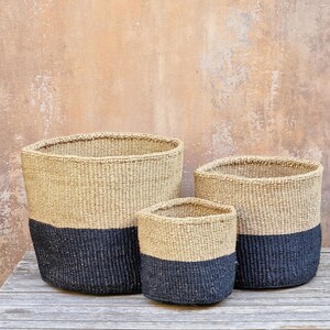 KIBUYU : Natural & black sisal baskets