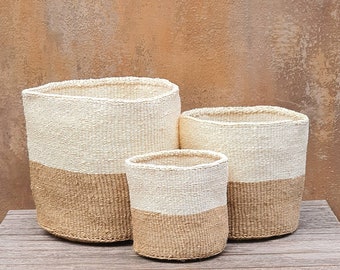 SAHARANI: Dual natural toned sisal basket