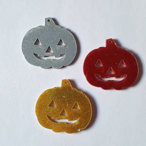 Pumpkin pendant, Glitter pumpkin pendant, Jewellery pendant, Jewellery making, Pumpkin, Glitter, Halloween, Gothic, Goth, Emo, Alternative