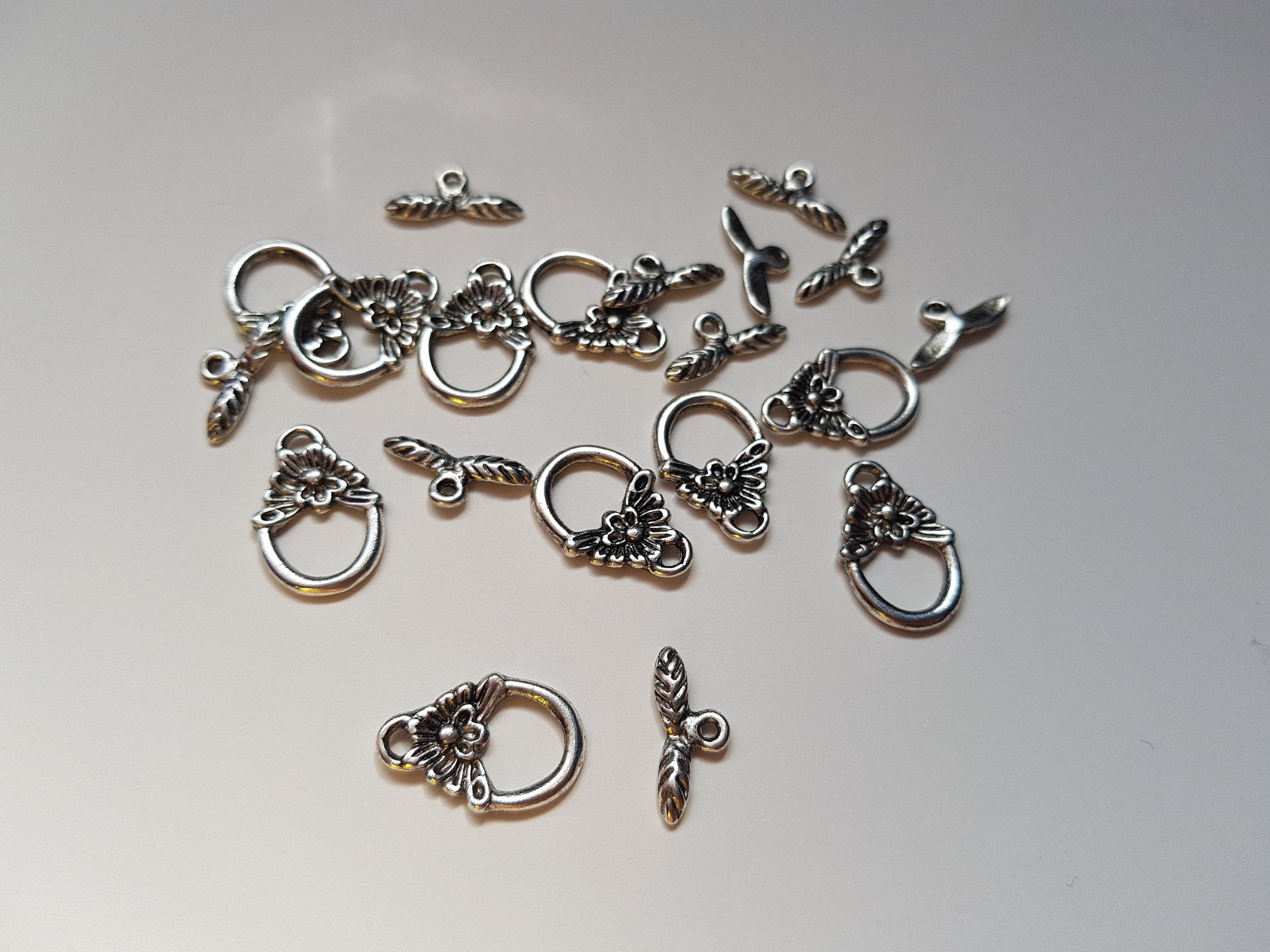 10 pcs Silver tone flower toggle clasps jewellery making findings