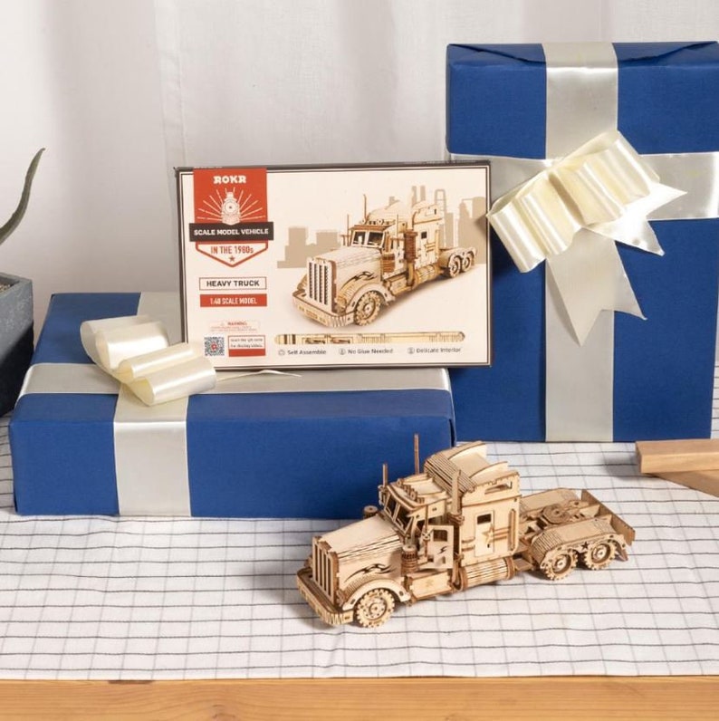 1:40 286pcs Classic DIY Movable 3D America Heavy Truck Wooden Puzzle Game Assembly Toy Gift for Children Adult
