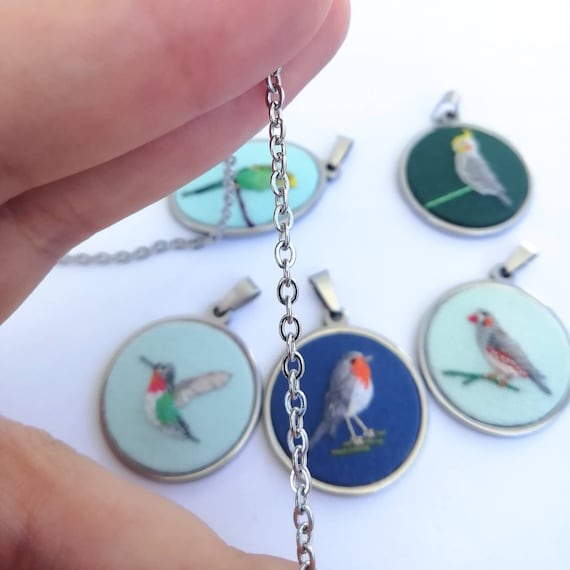Zebra top finch accessories