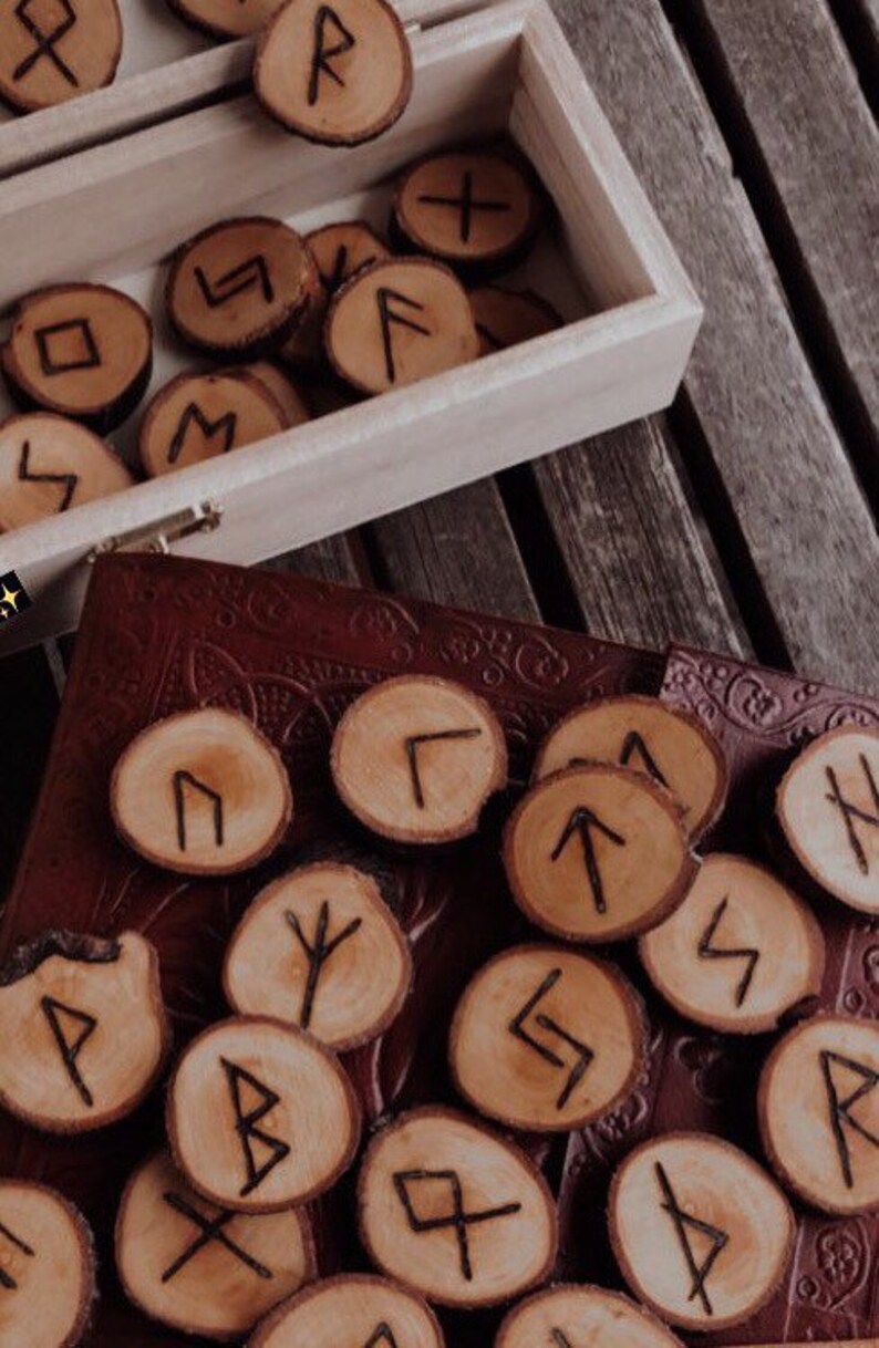 Runes Set Runes Set