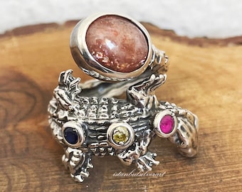 Handgjord krokodilring i sterlingsilver: Djuromslagsdesign
